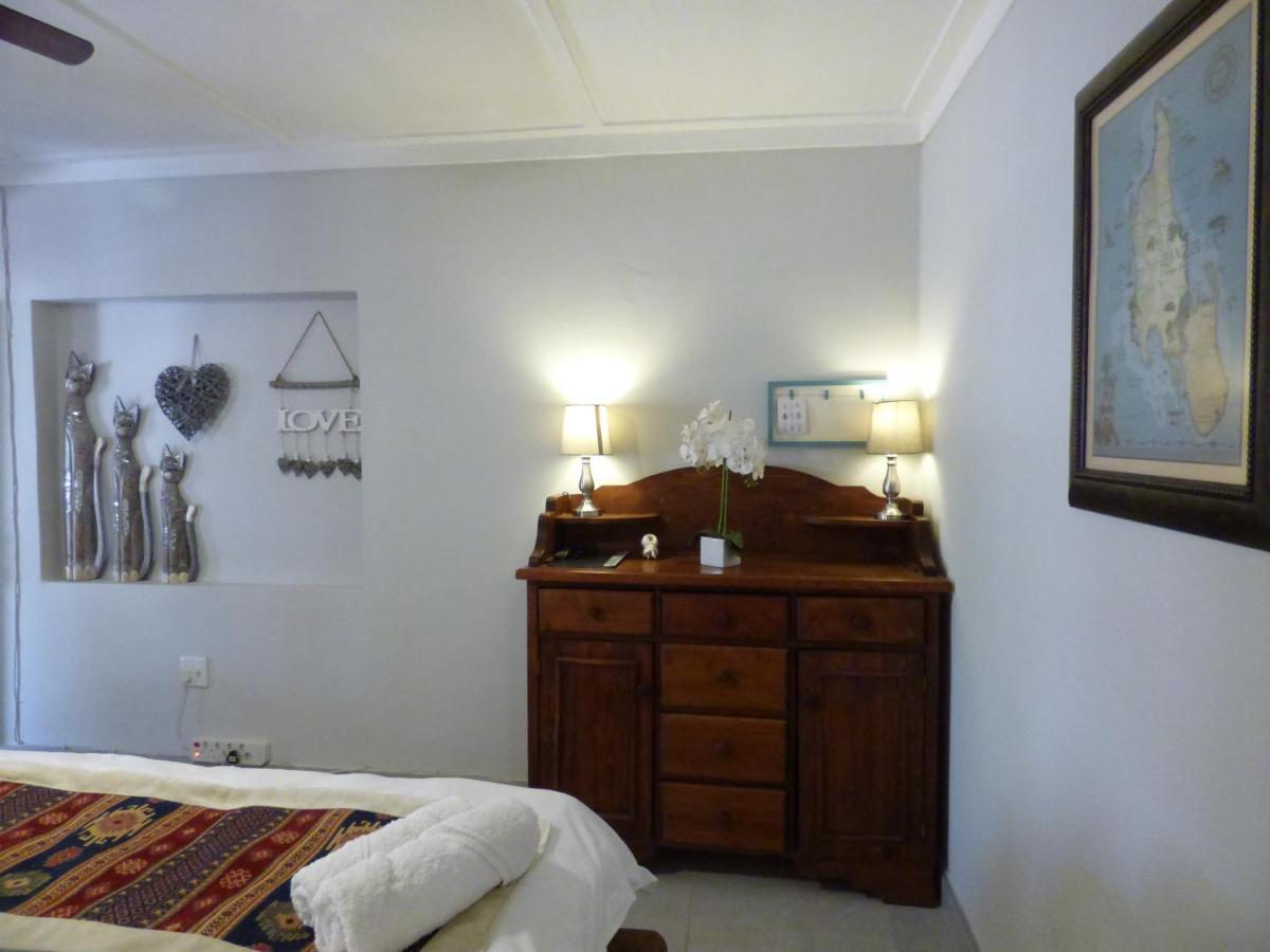 Villa Africa Guesthouse Цумеб Екстер'єр фото