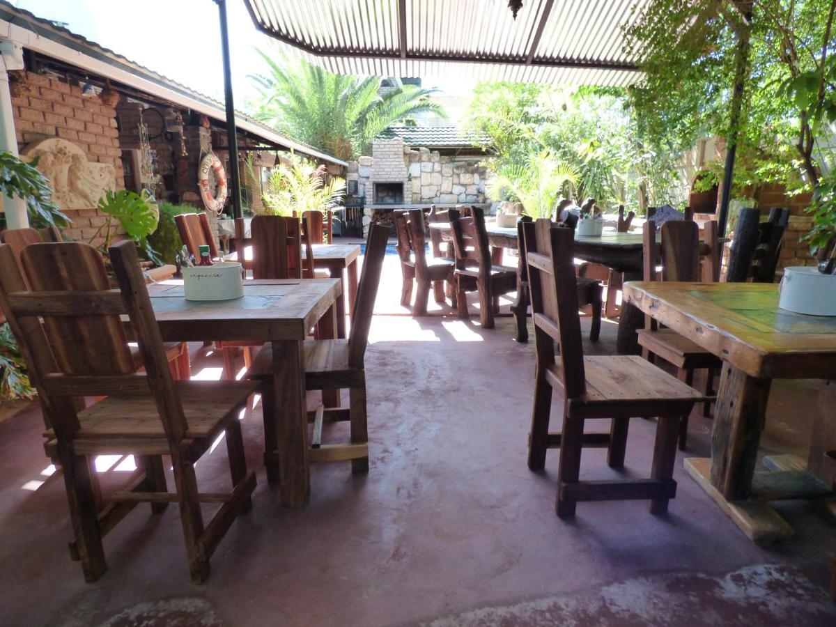 Villa Africa Guesthouse Цумеб Екстер'єр фото