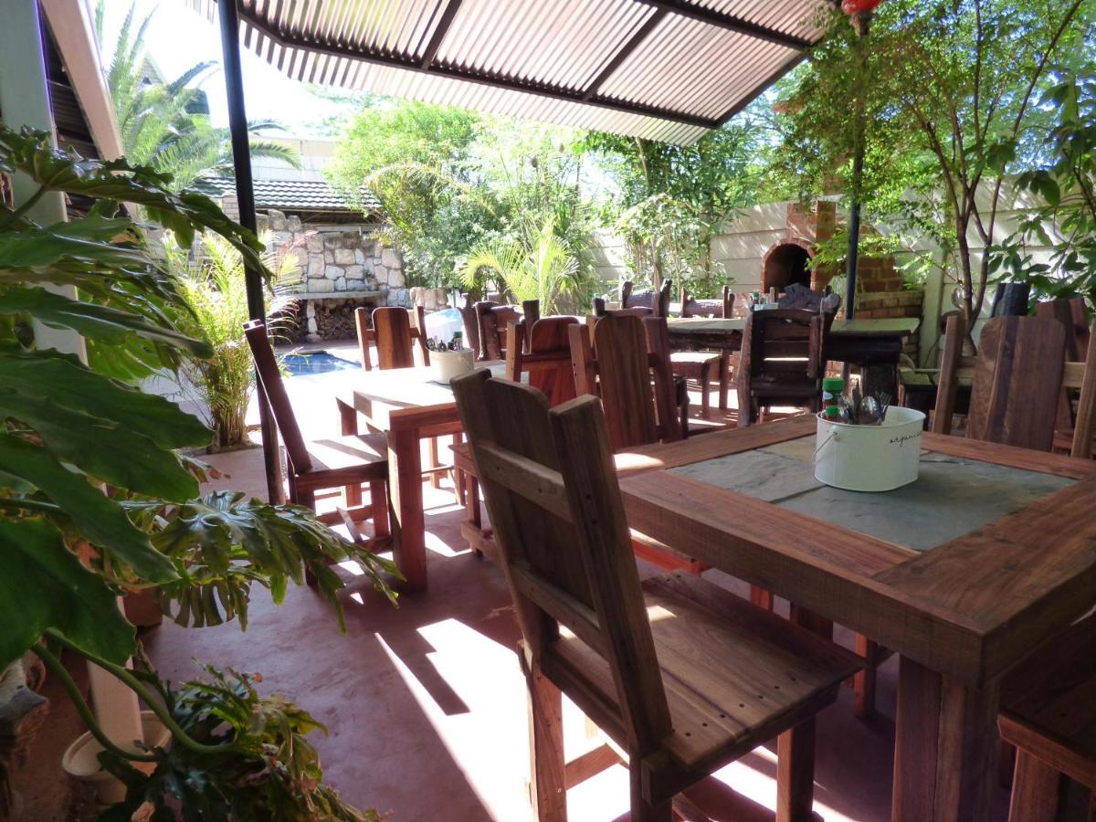 Villa Africa Guesthouse Цумеб Екстер'єр фото